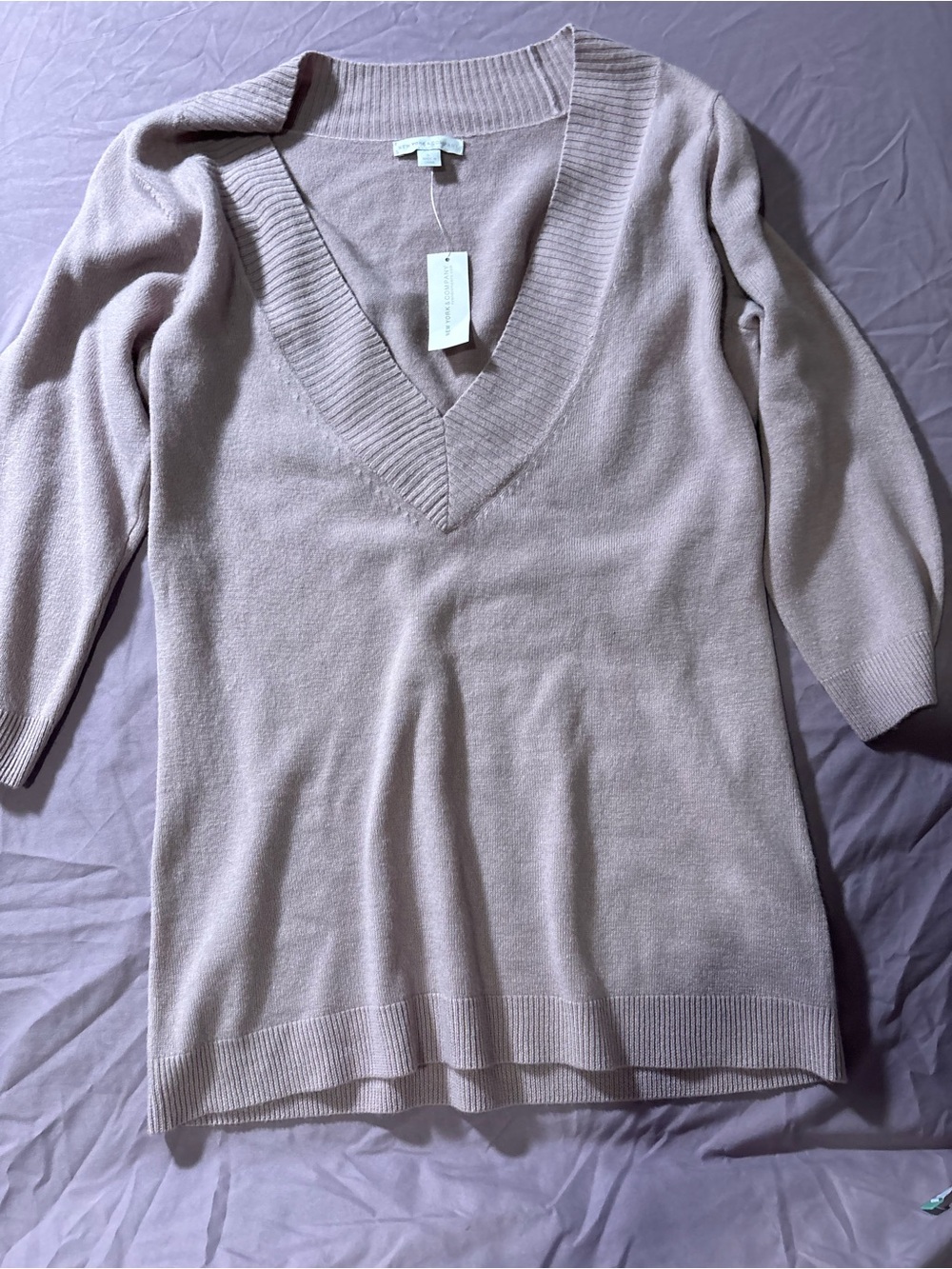 New York & Company Dusty Pink V-Neck Sweater